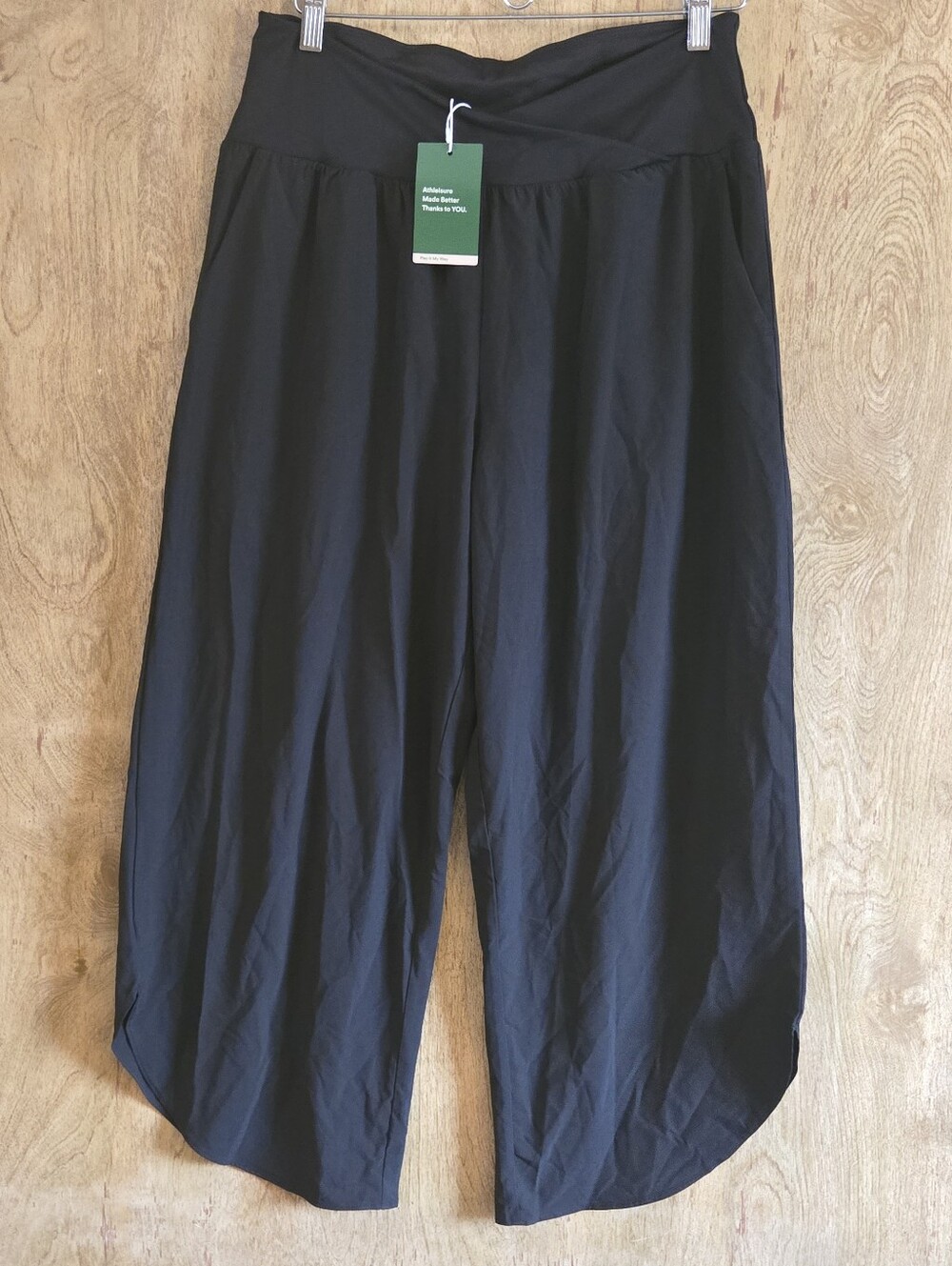 HALARA Breezful Wide-leg Cropped Lounge Pants
